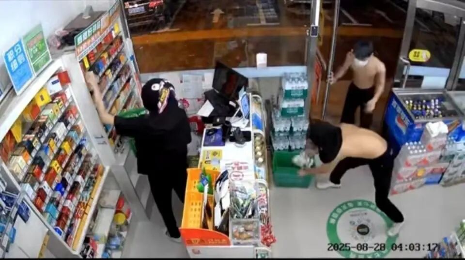 监控劝阻蒙面人偷盗失败，无人超市如何制约“野蛮人”？