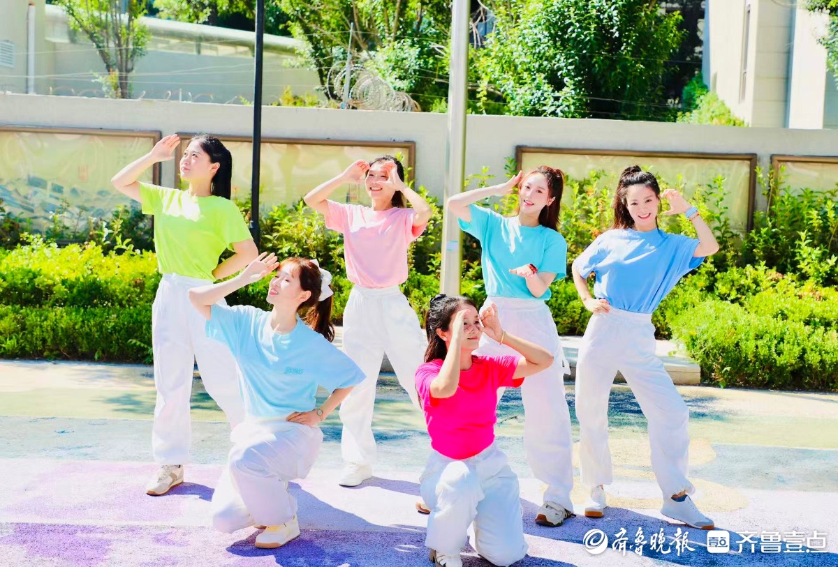 拆盲盒做游戏，济南市市中区育秀幼儿园开学首日惊喜重重