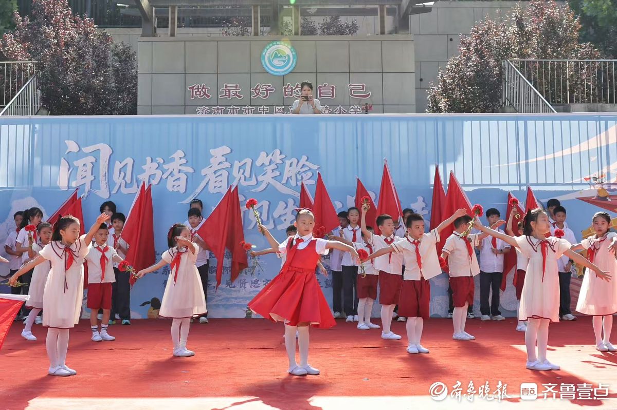 情景剧“燃”动全场，望岳少年开启超“有料”新学期