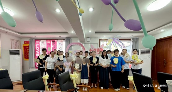 中国人寿乐陵市支公司举办“非遗制扇话七夕”客户服务活动