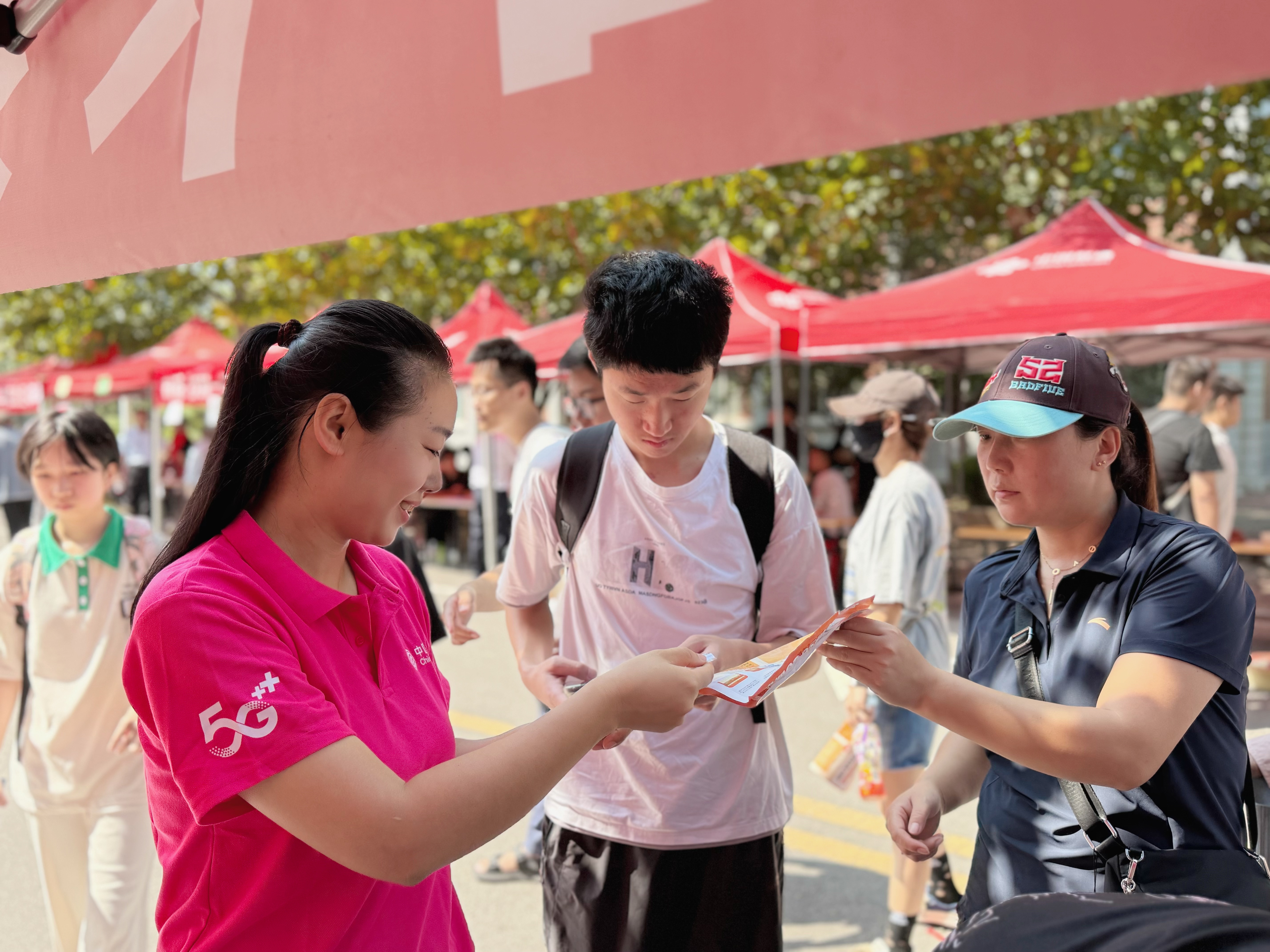 山东移动东营分公司：三维护航胜利职院开学，青春服务暖心伴成长