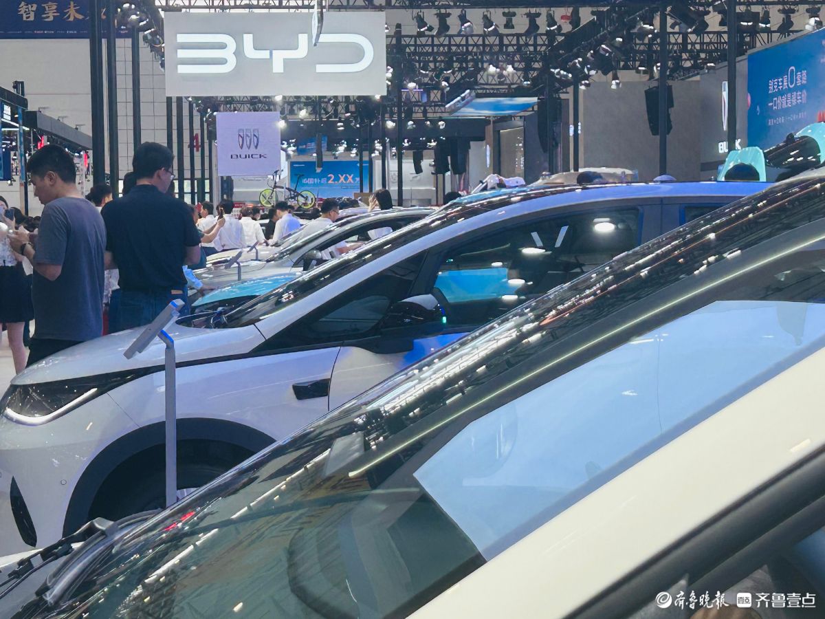 3000平米展位、全系车型！比亚迪“全家福”强势亮相齐鲁秋季车展