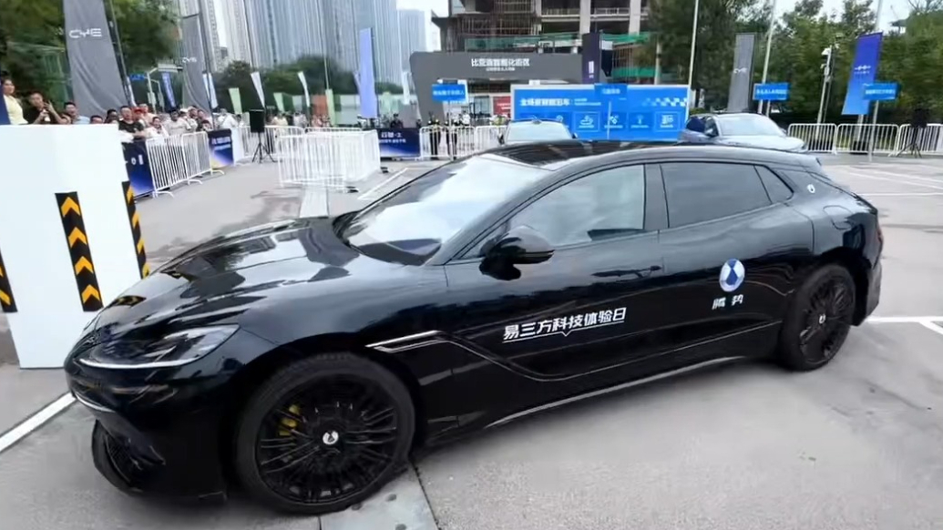 果然视频|齐鲁秋季车展现场：在比亚迪智能化街区开启深度体验之旅