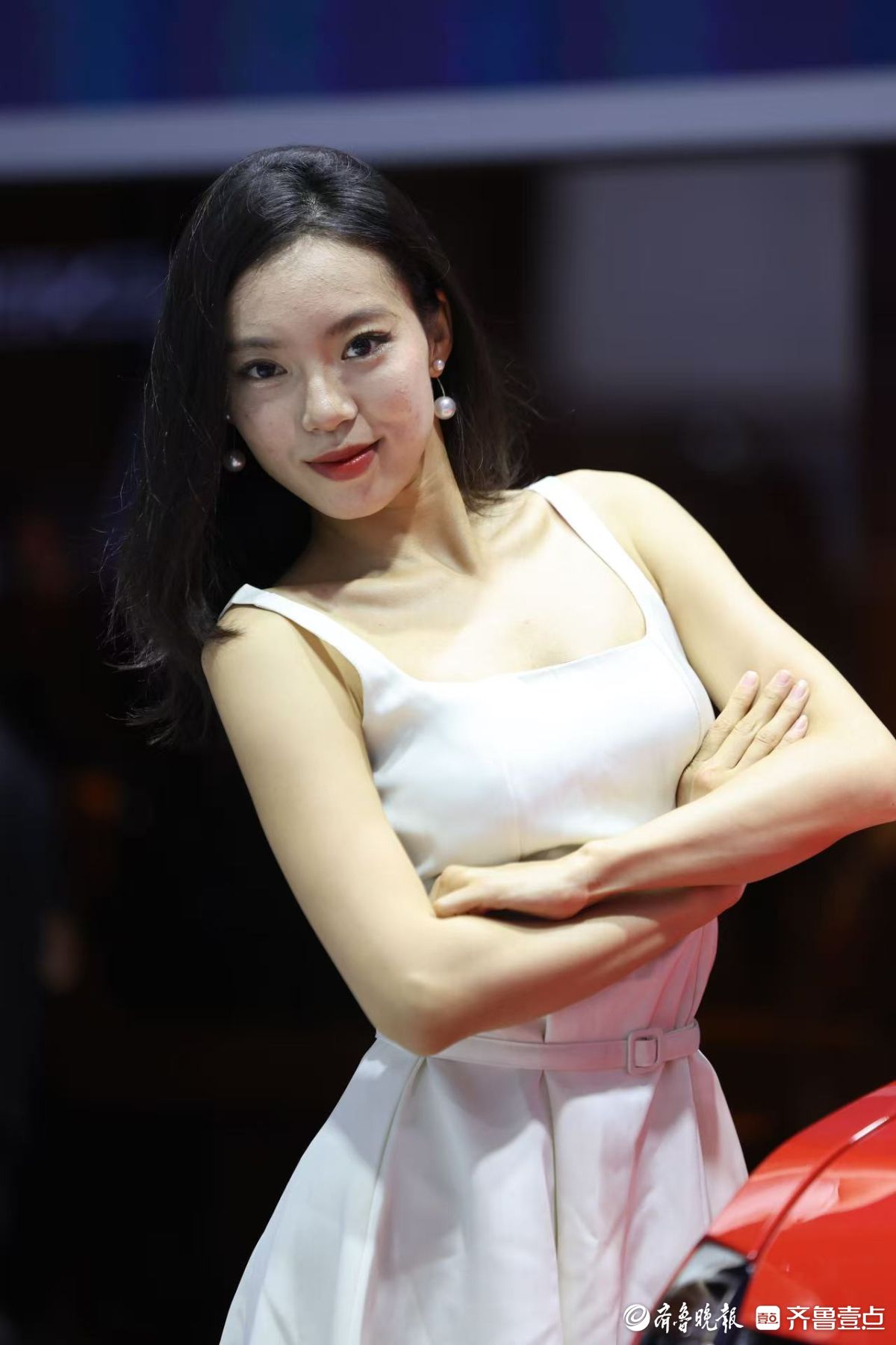 齐鲁秋季车展现场：美女模特成焦点，为车展添彩