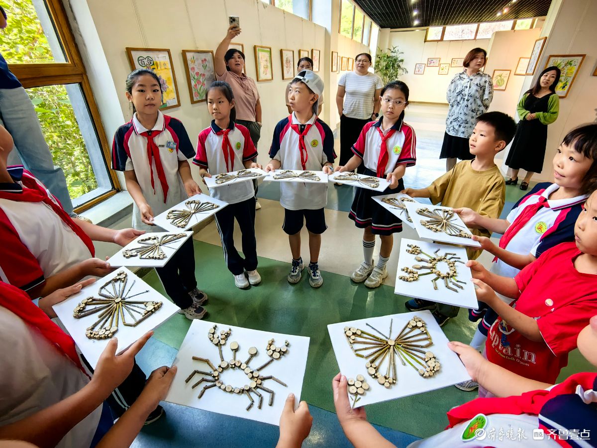 济南森林公园“植物有‘茎’喜”  ，小学生来探秘