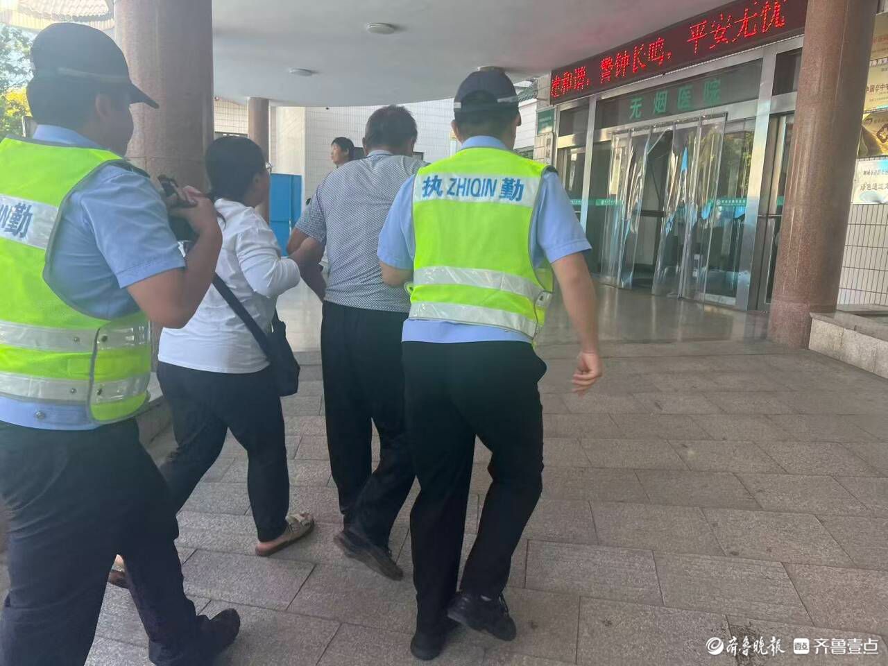 争分夺秒！老人突发脑梗，聊城交警紧急开道为生命护航