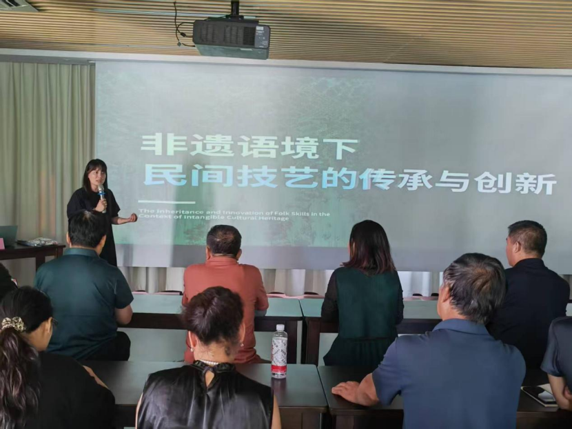 济南非遗精英荟首期培训举行，共探传承创新新路径
