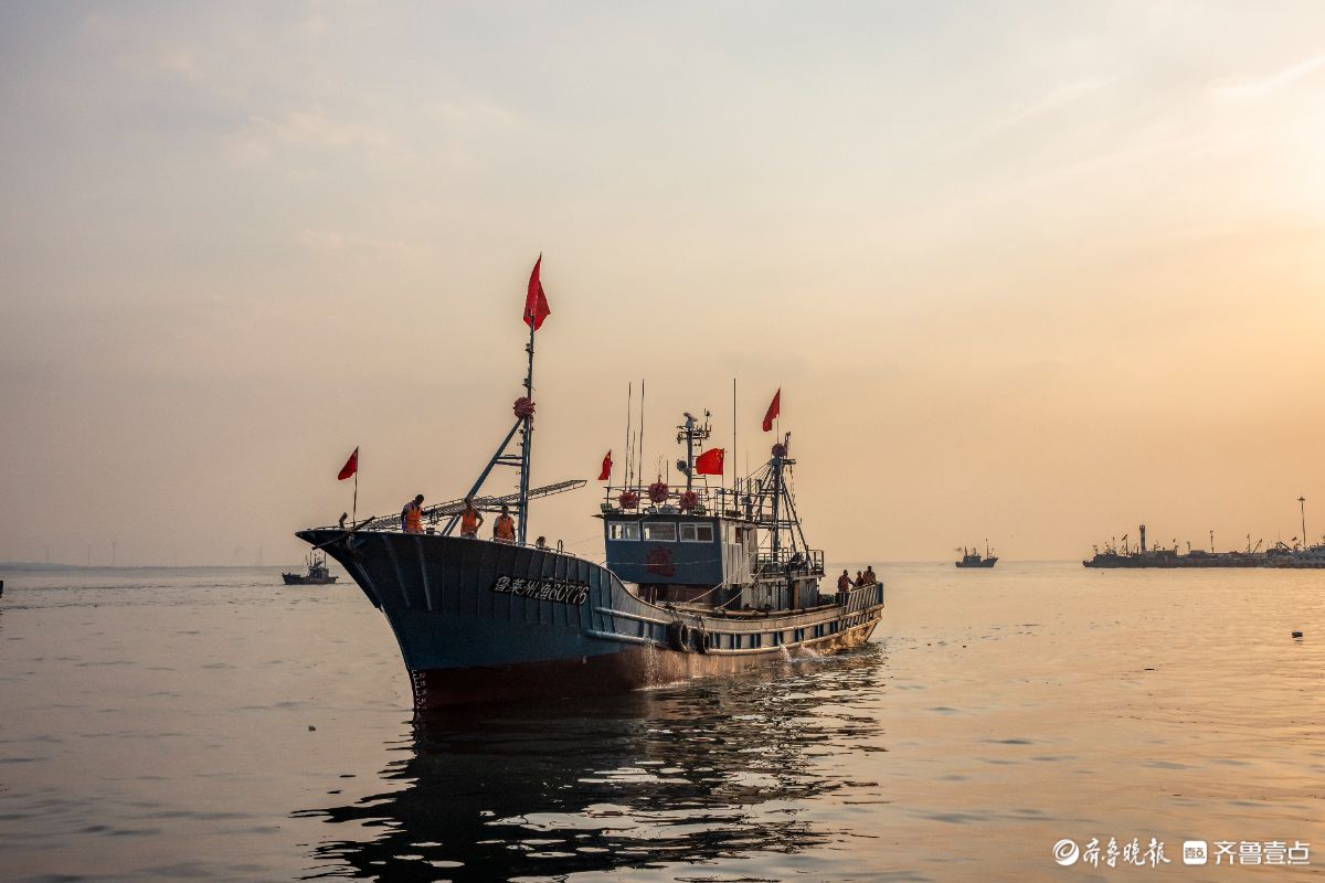 开海后的三山岛渔港