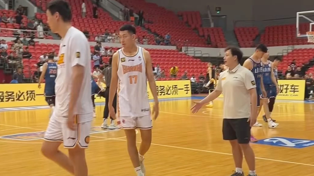 果然视频|故人相见！CBA夏联东营站：旧将焦海龙对阵老东家