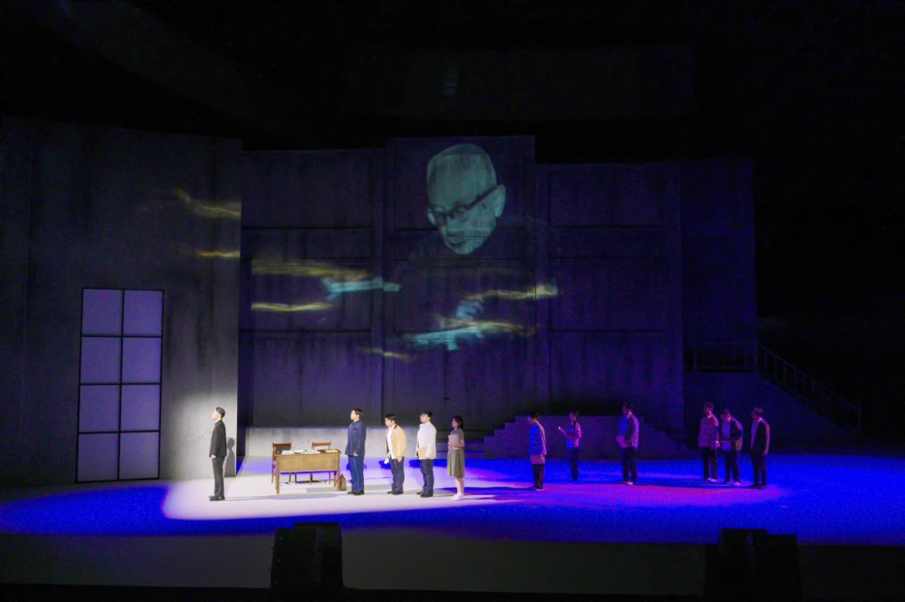 中国海洋大学原创大师剧《文圣常》成功展演