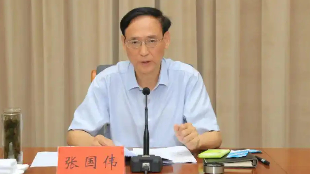 观政视频|河南省人民代表大会法制委员会主任委员张国伟主动投案
