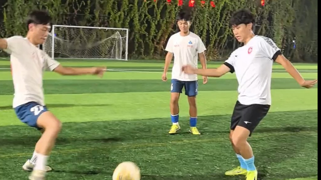 鲁超来了丨德州队球员喊话聊城队：“扒鸡你们是吃不上了！”