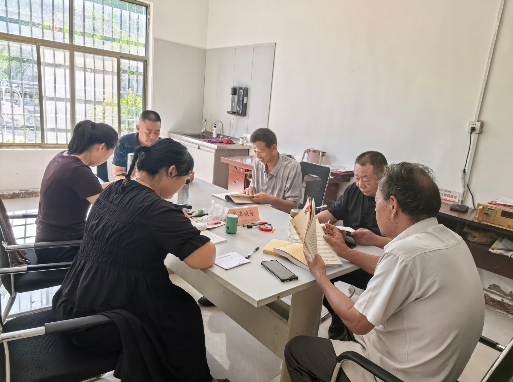 铭记历史，书香传承红色记忆