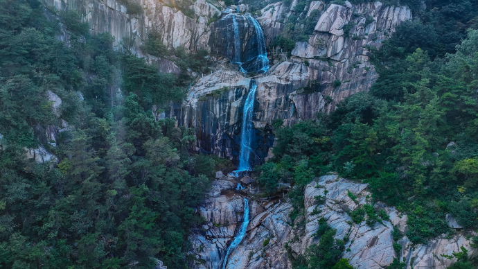 沂蒙山云蒙景区9月最“润”，中国瀑布再现经典“三叠”胜景