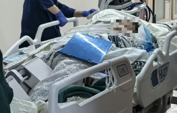 女子散步误踩“化骨水”去世，谁该为这场悲剧负责