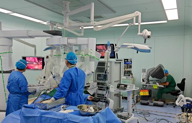 泰安首例！市中心医院机器人辅助减重手术成功，患者术后4天出院