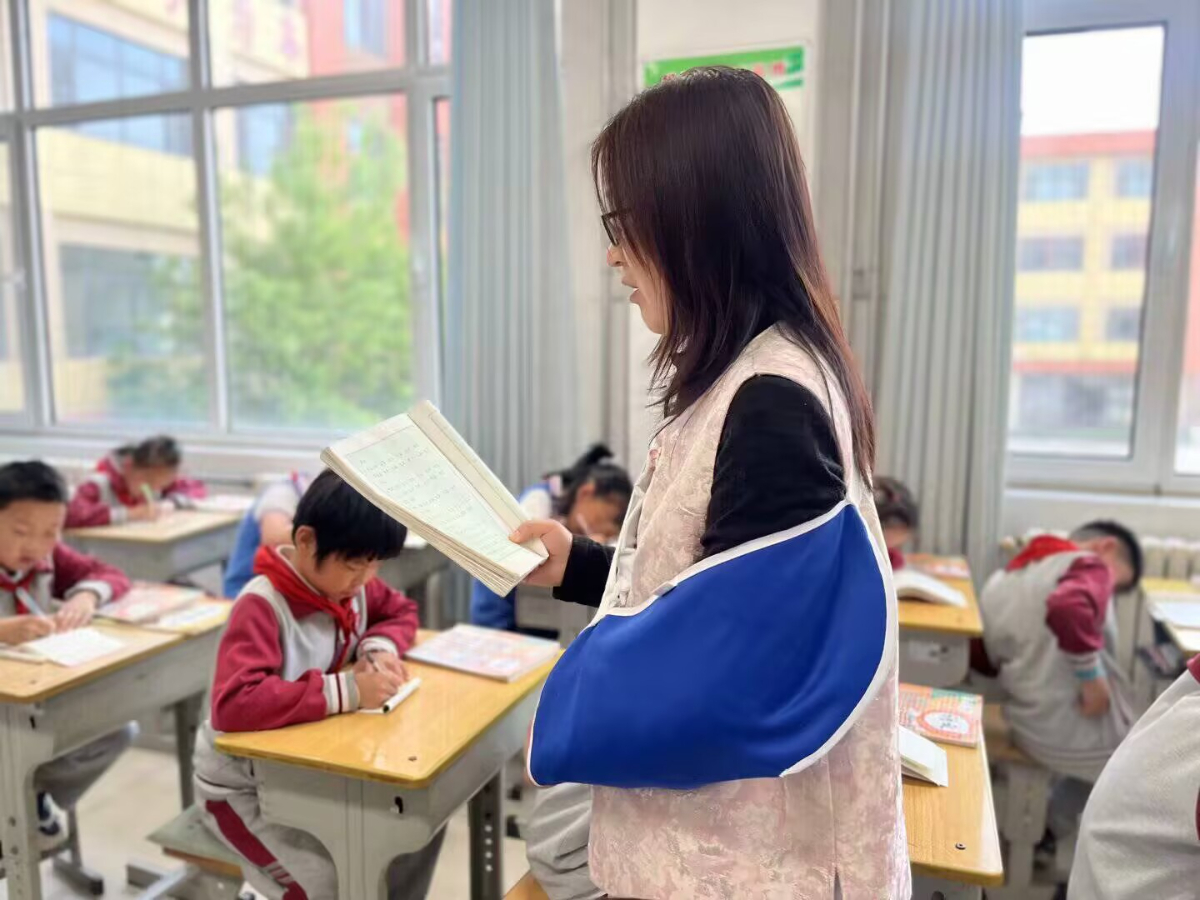 济南市历城区殷陈小学教师：讲台后的坚守也很美