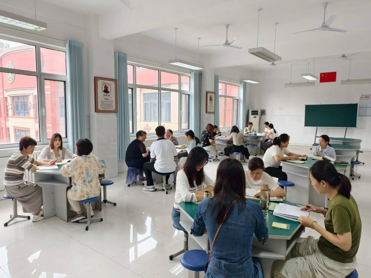 济南市历城区殷陈小学教师：讲台后的坚守也很美