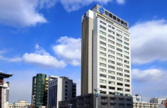 建设银行潍坊分行高密凤凰支行获赠客户暖心锦旗