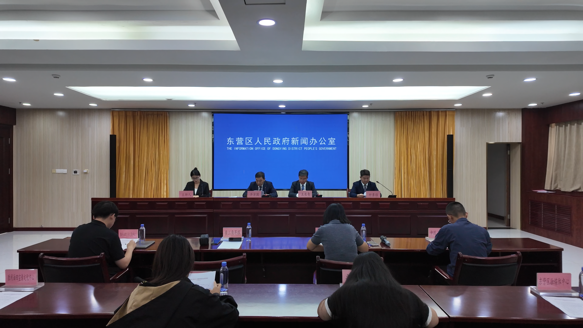 投入186万！东营区提升11所学校周边设施建安全屏障