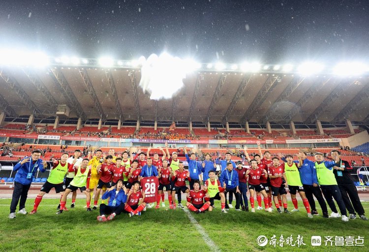 图集 | 赢了,首胜!烟台VS潍坊,赛场高燃瞬间来了!