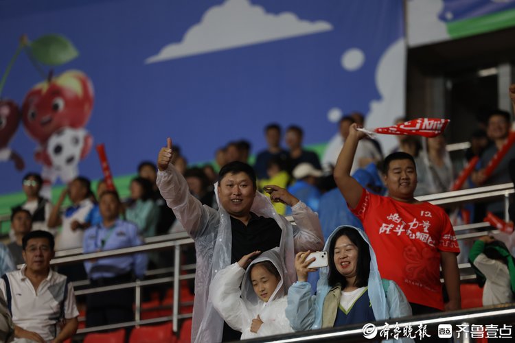 图集 | 赢了,首胜!烟台VS潍坊,赛场高燃瞬间来了!