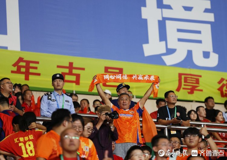 图集 | 赢了,首胜!烟台VS潍坊,赛场高燃瞬间来了!