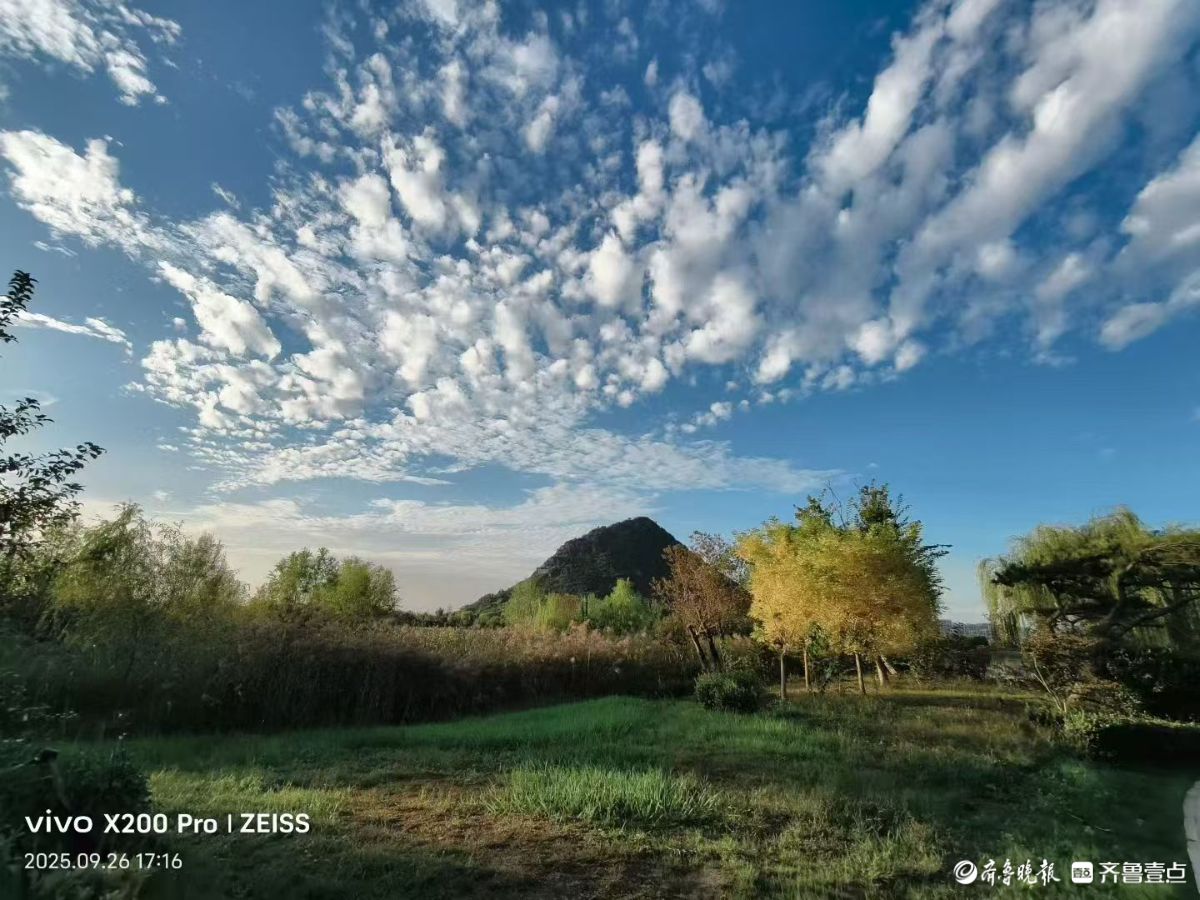 行摄华山——蓝天白云碧水