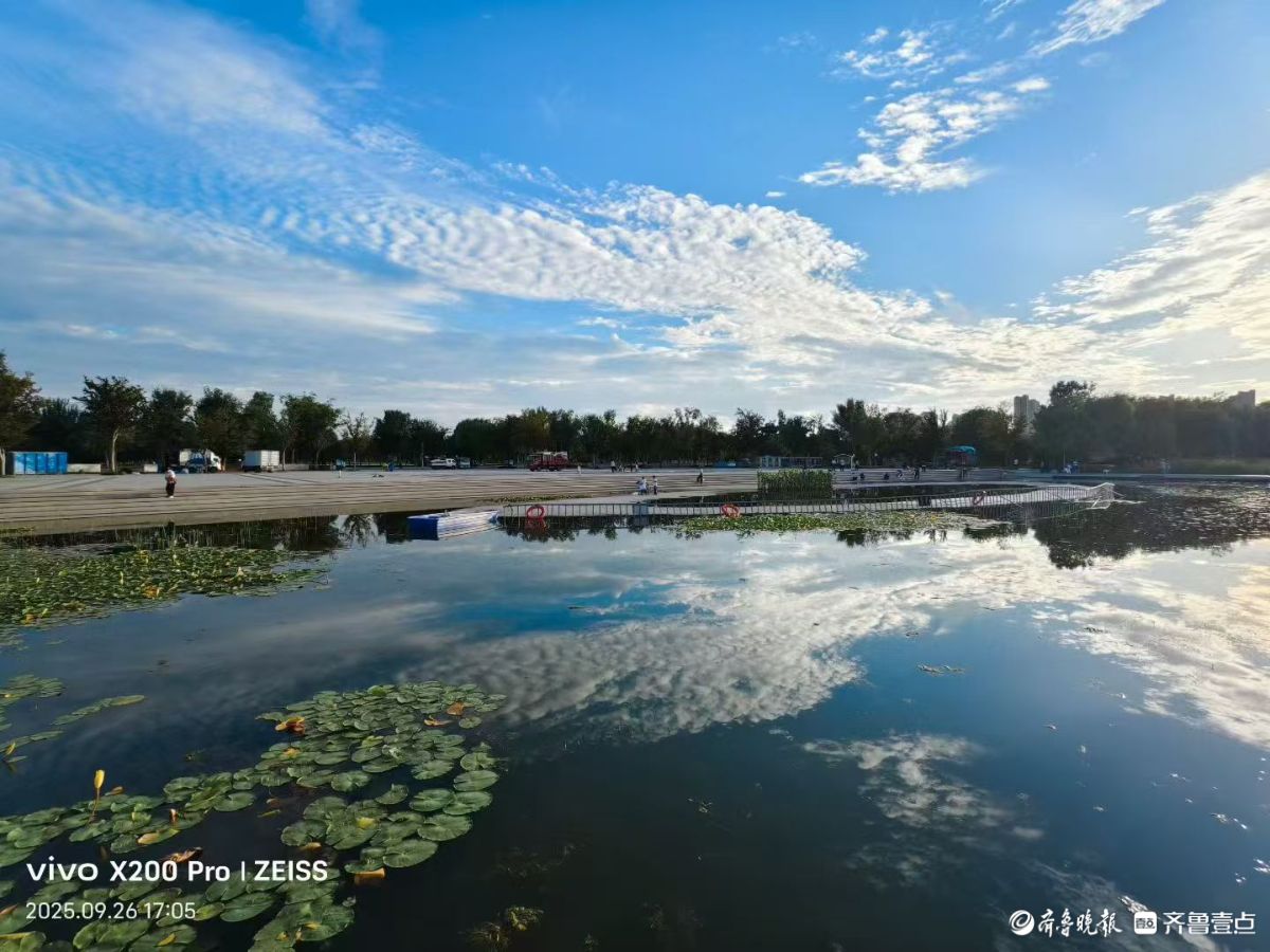 行摄华山——蓝天白云碧水