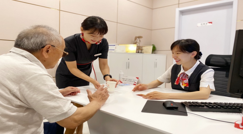 以金融温度筑牢老年消保防线——浙商银行济南分行深耕养老金融，从适老服务到数智守护的实践之路