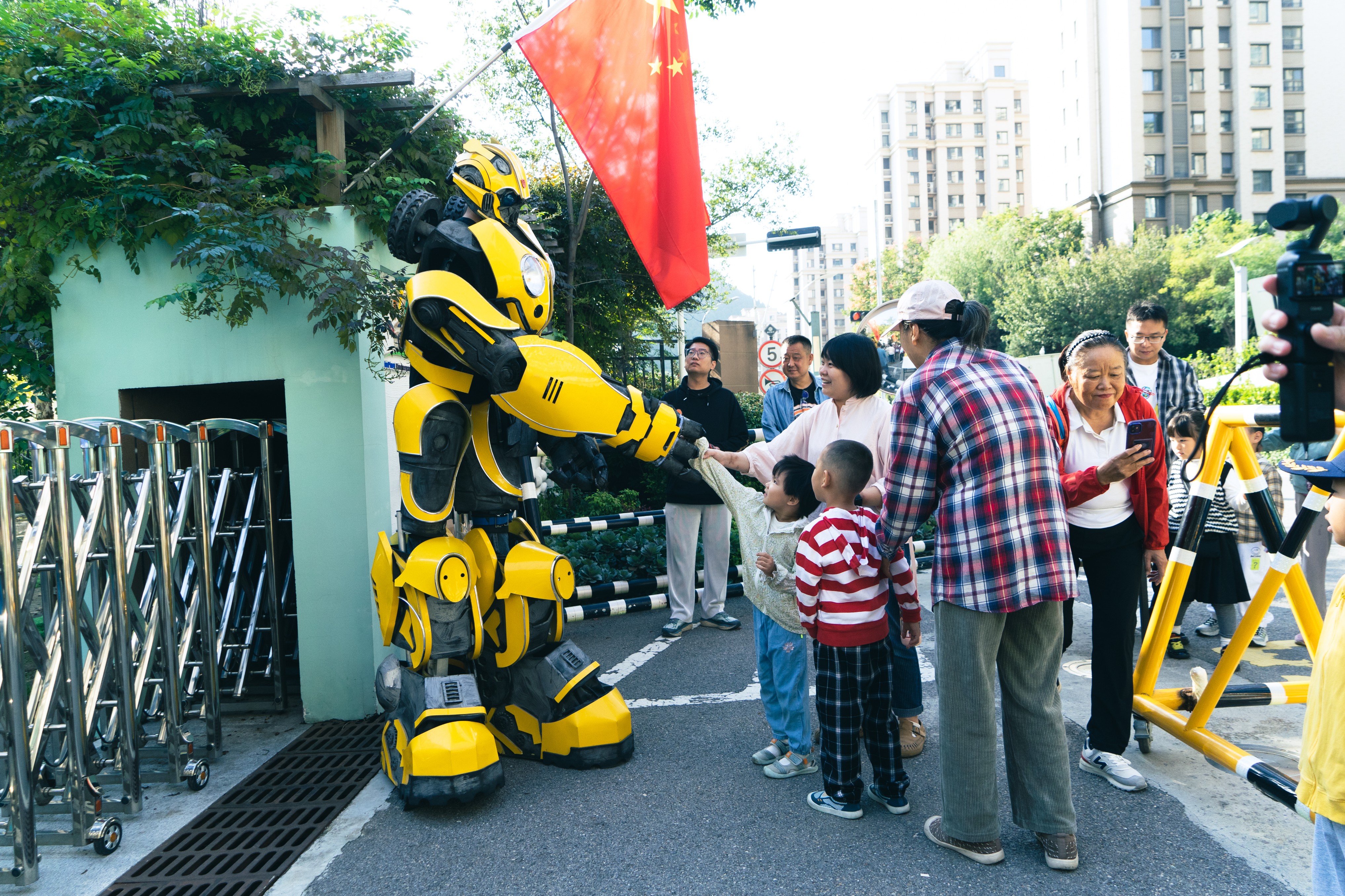 萌娃科创迎国庆小手玩转未来梦--历下锦屏幼教集团科技游园活动