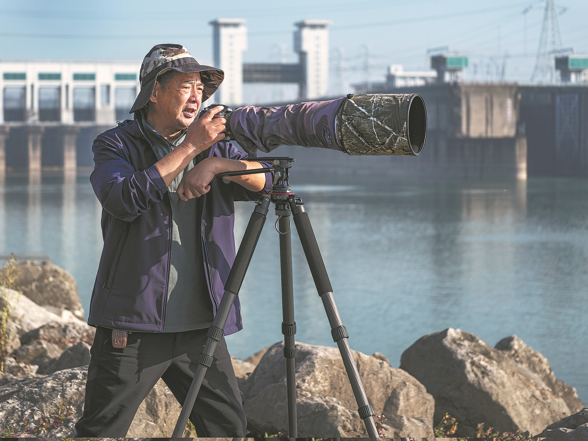Retiree's photos protect endangered species