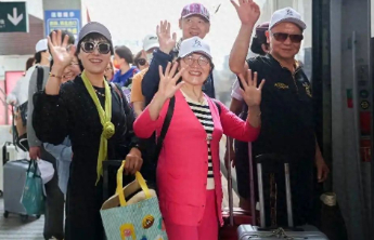 让银发旅行更安全舒适