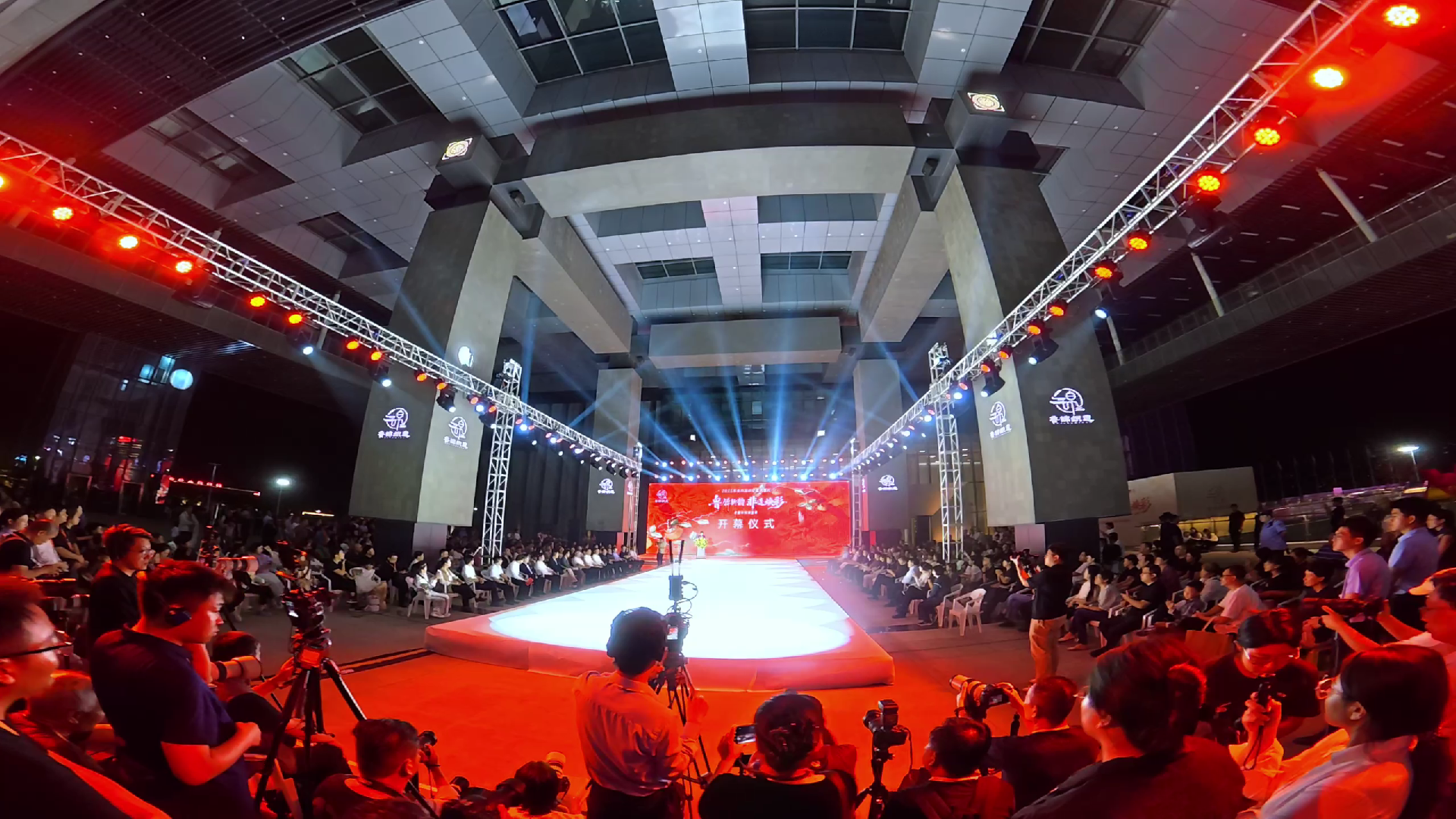 “鲁锦新韵•非遗焕彩”非遗游园会&老粗布时尚盛典圆满举行