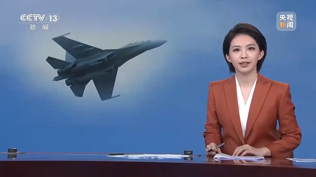 “战场多面手”歼-16大显神威，驱离外军隐身战机
