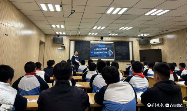 共探课堂新境——东昌府区广平镇中心小学开展语文教研活动