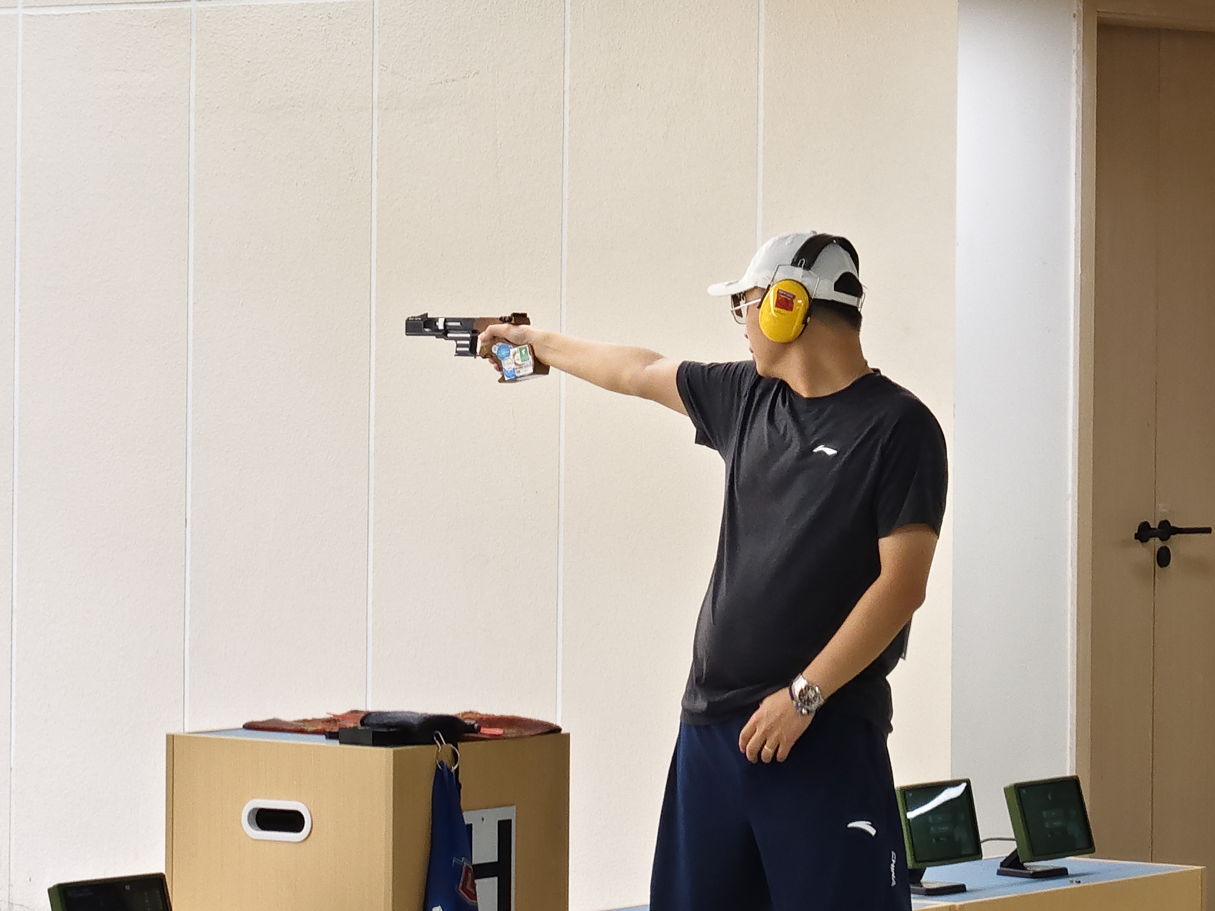 十五运｜手枪速射男团预赛第一，李越宏率山东队14日争冠