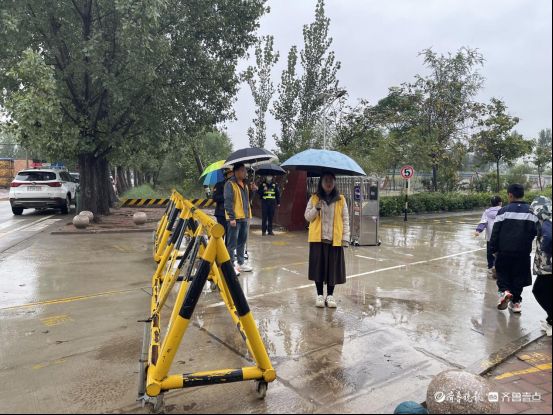 雨天安全不松懈——广平镇麻庄小学举行雨天安全专题教育活动