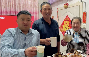 凡人歌丨“我替你尽孝！”莱西退伍军人左福鑫照顾战友双亲11年