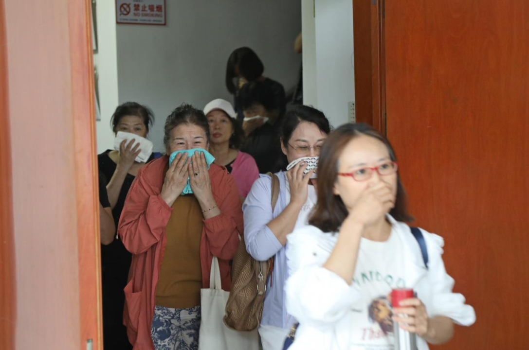 关怀银发群体！威海高区多部门为老年学员送上“安全知识套餐” 