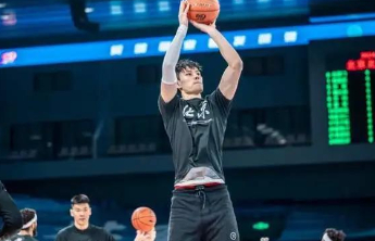NBA篮网队宣布裁掉曾凡博
