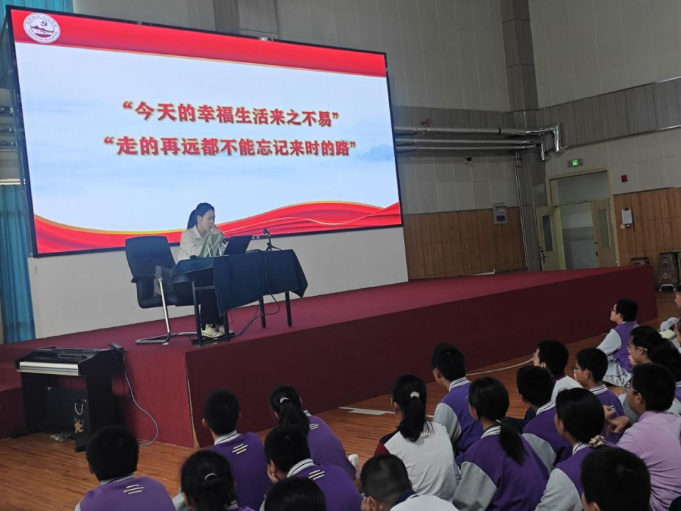 传承红色薪火 济南高新区第一实验学校举行红色思政课进校园活动
