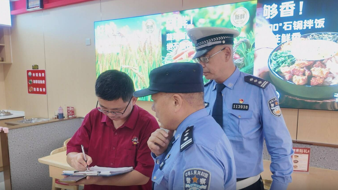 社区民警+交管民警，“老黄牛”组合激活社区治理新路径