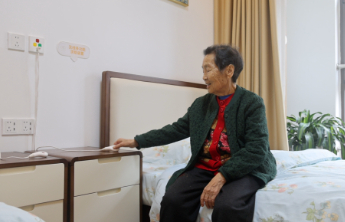 东营颐养院里的“隐形守护神”，是这些养老“黑科技”
