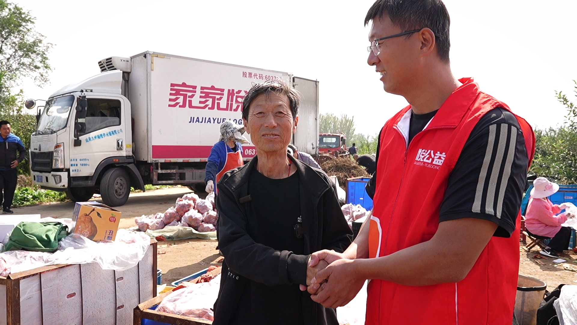 文登果农遇困境，家家悦快速采购解燃眉之急
