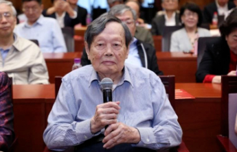 13岁立志拿诺贝尔奖！35岁时杨振宁的童真“狂言”成现实
