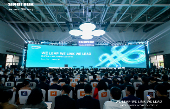 踏遍层峰辟新天|中国重汽集团2025年合作伙伴大会成功举办