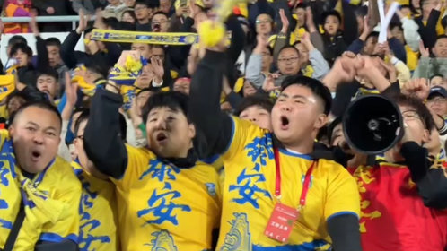 果然视频|齐鲁超赛泰安8:6菏泽挺进四强,第一视角带你见证获胜瞬间