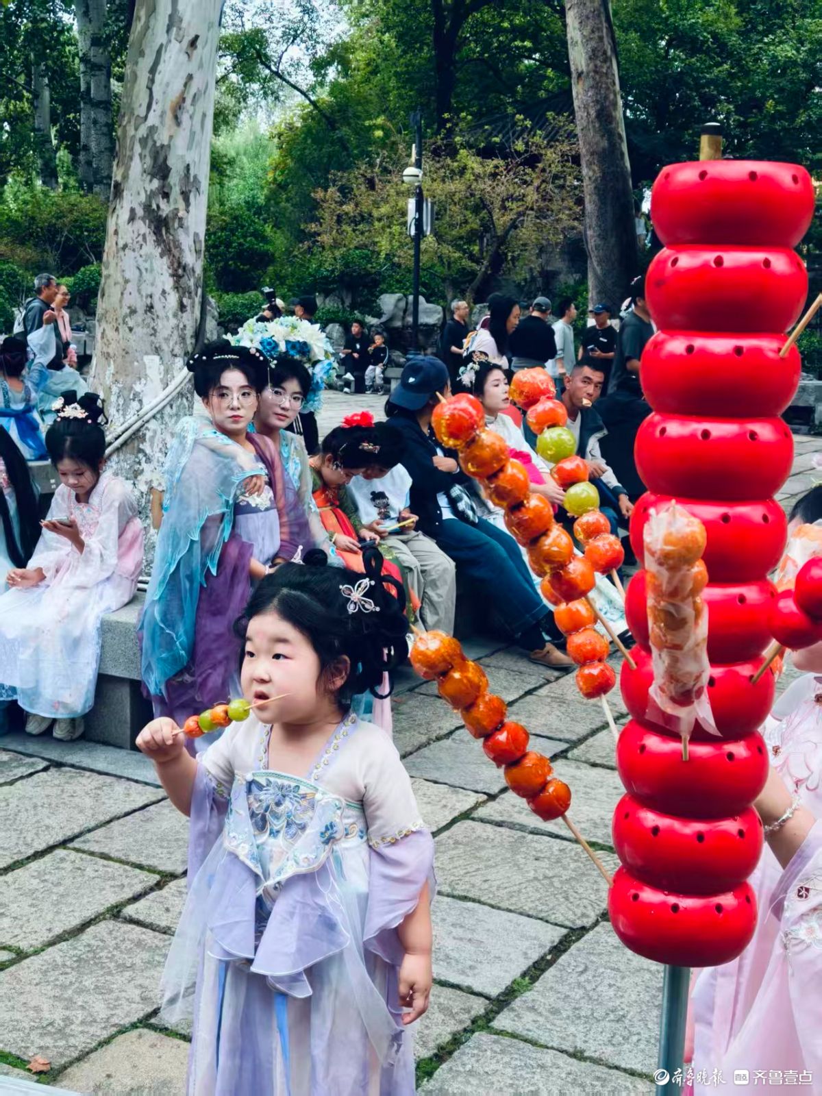 泉边的冰糖葫芦