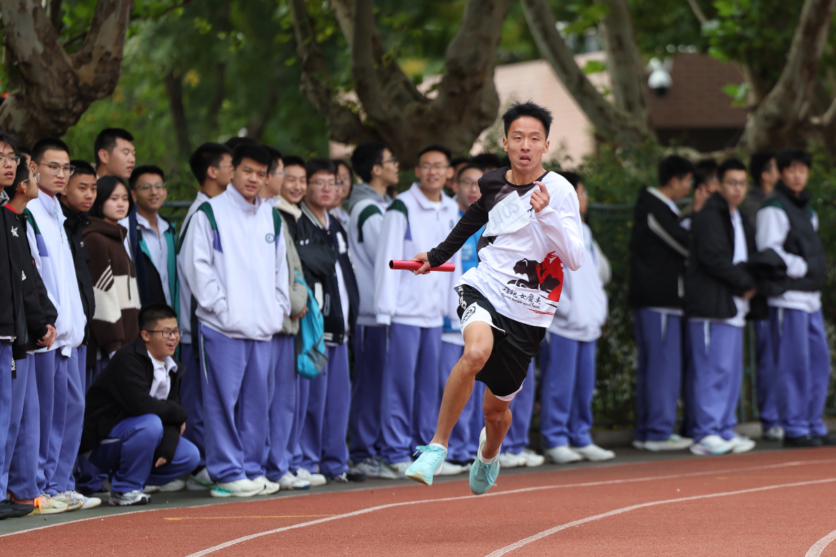 济钢高中2025秋季田径运动会精彩瞬间！